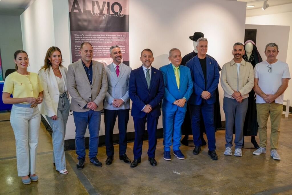 El Cabildo de Tenerife traslada la exposición ‘Alivio de Luto’ a la Sala García Sanabria para profundizar en la historia de la indumentaria canaria