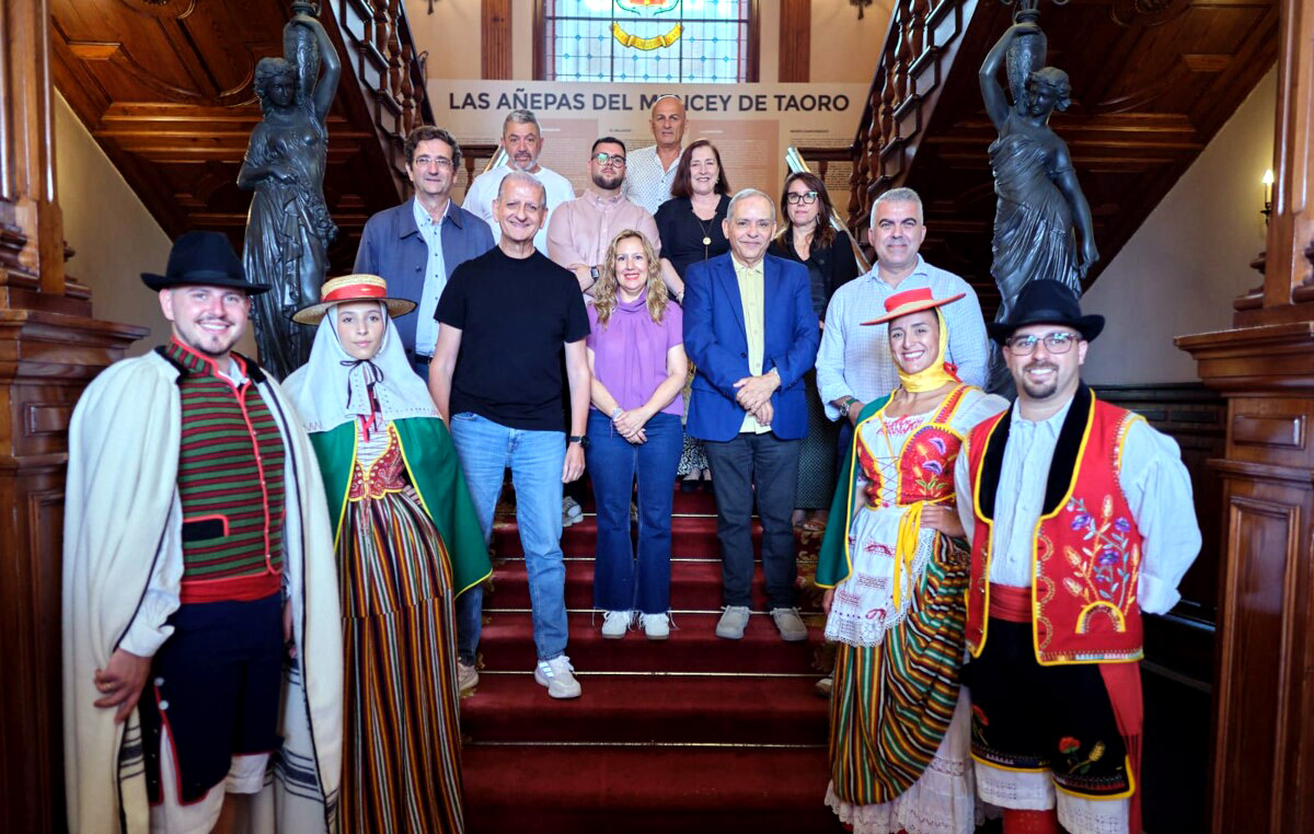 El Cabildo presenta el primer Congreso Nacional de Indumentaria Tradicional en la Villa de La Orotava
