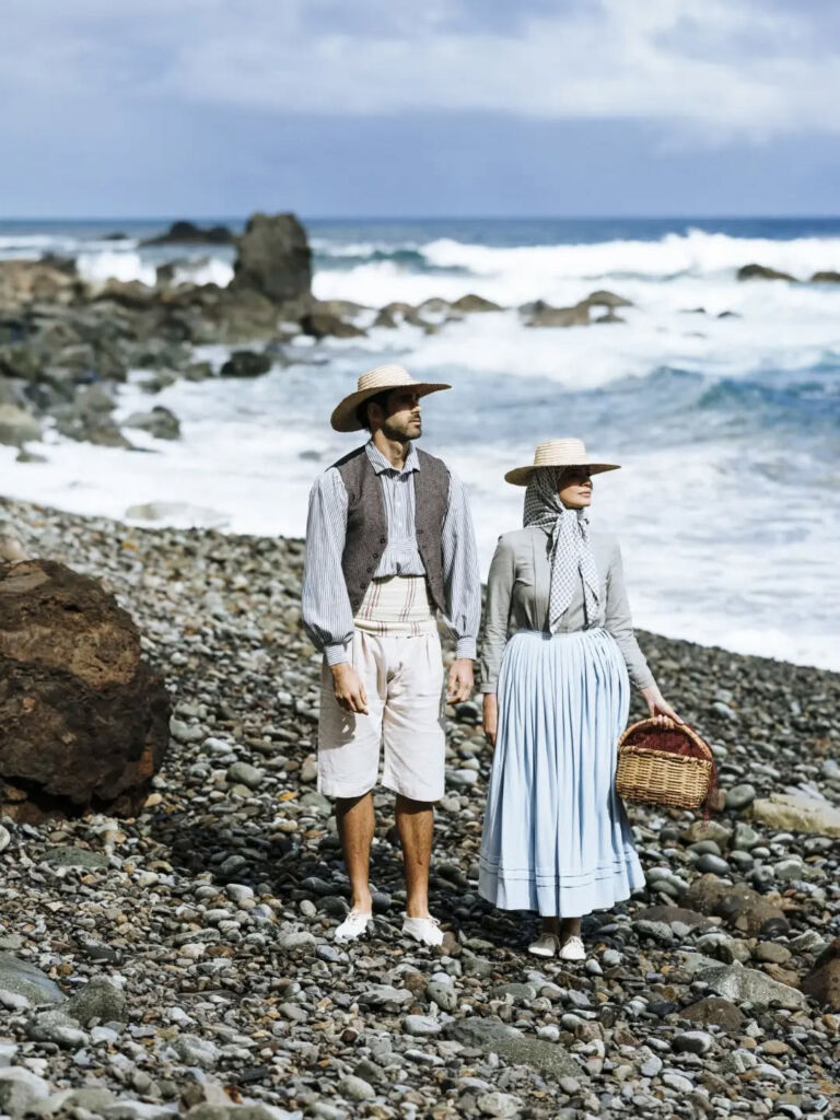 La indumentaria tradicional de las gentes de costa en Canarias: vestir para adaptarse al litoral